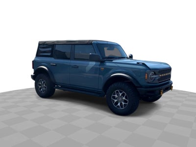 2021 FORD TRUCK BRONCO Base
