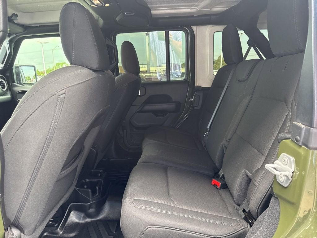2022 Jeep Wrangler Unlimited Sahara 4x4
