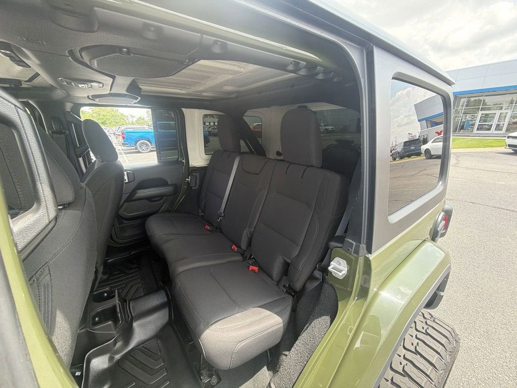2022 Jeep Wrangler Unlimited Sahara 4x4