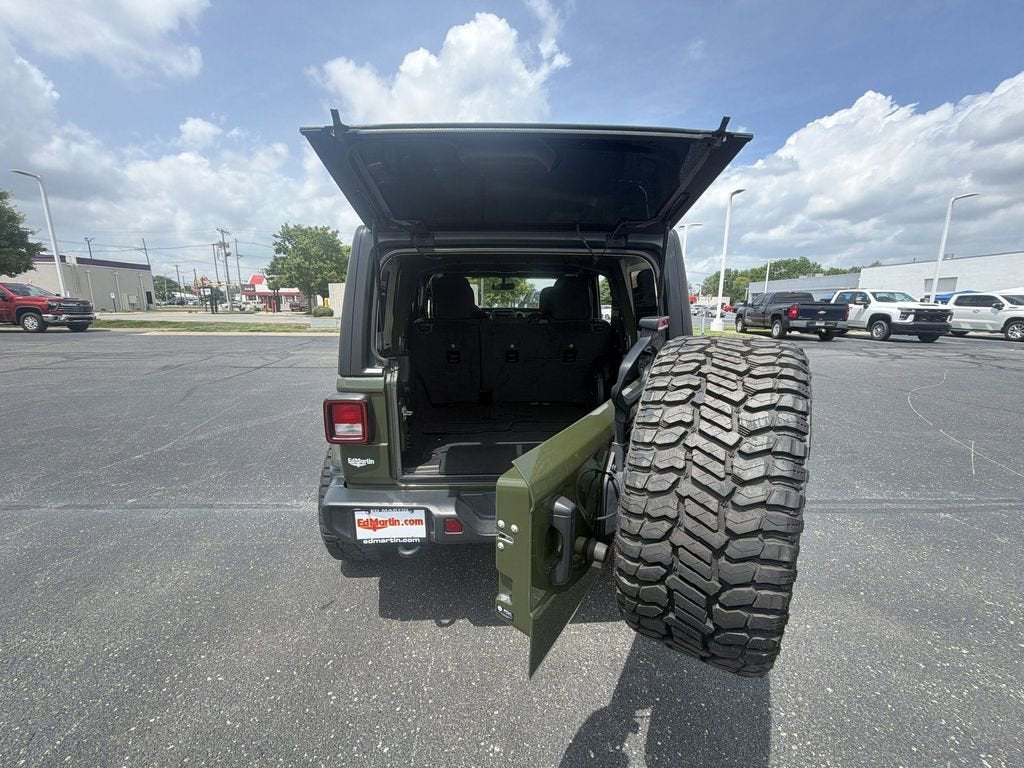 2022 Jeep Wrangler Unlimited Sahara 4x4