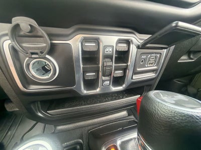 2022 Jeep Wrangler Unlimited Sahara 4x4