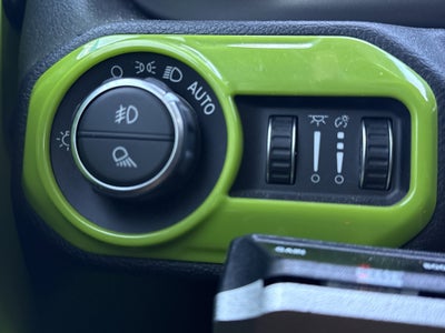 2021 Jeep Gladiator Willys