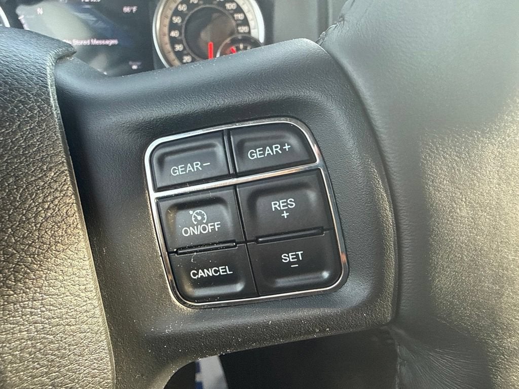 2017 RAM 1500 Big Horn Crew Cab 4x4 6'4" Box