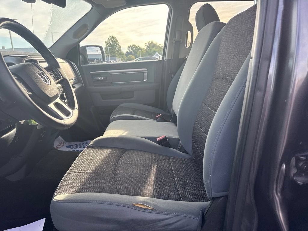 2017 RAM 1500 Big Horn Crew Cab 4x4 6'4" Box