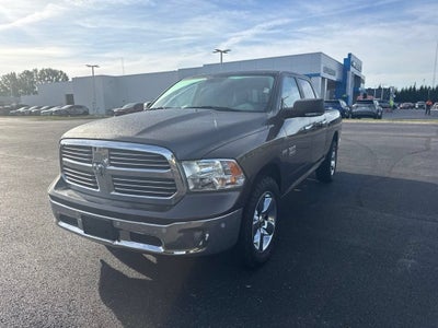 2017 RAM 1500 Big Horn Crew Cab 4x4 6'4" Box