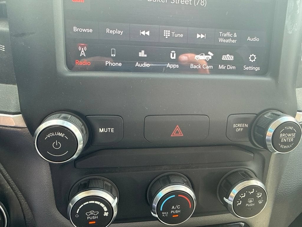 2020 RAM 1500 Big Horn Quad Cab 4x4 6'4" Box