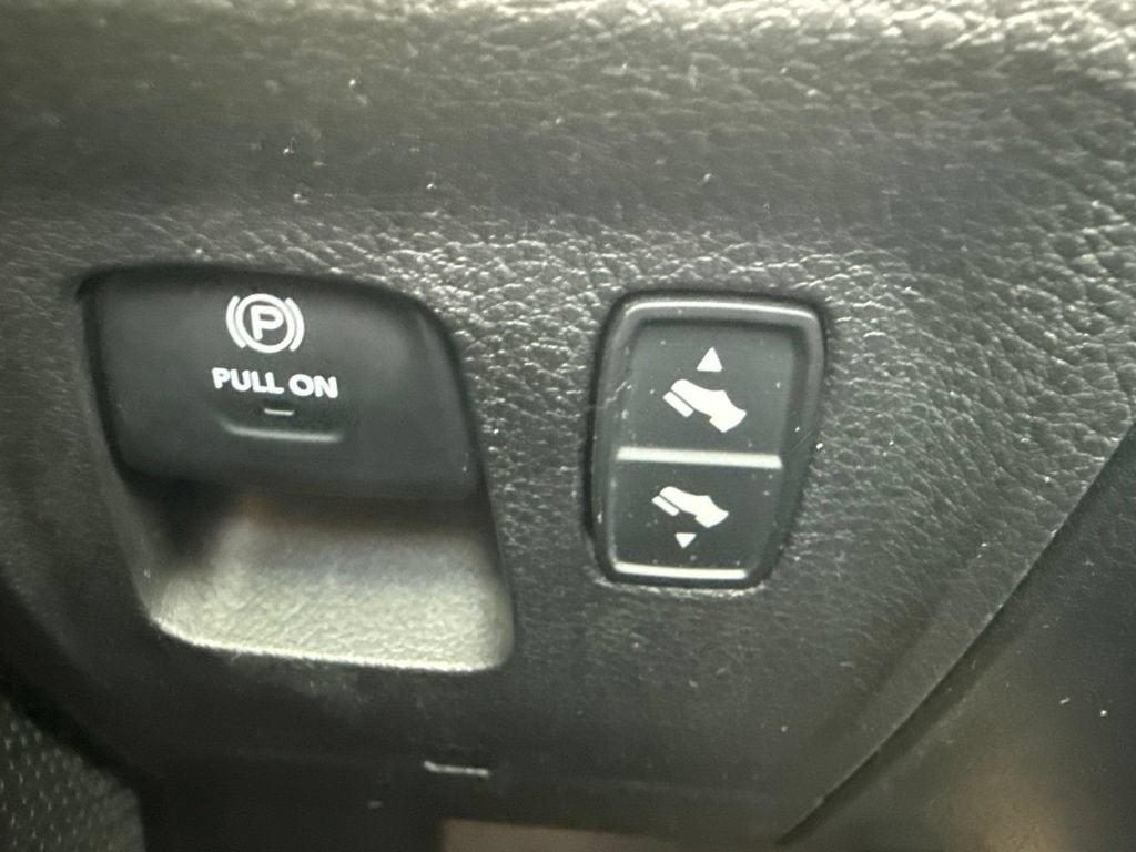2020 RAM 1500 Big Horn Quad Cab 4x4 6'4" Box