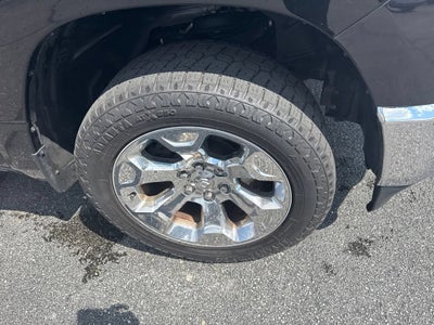 2020 RAM 1500 Big Horn Quad Cab 4x4 6'4" Box