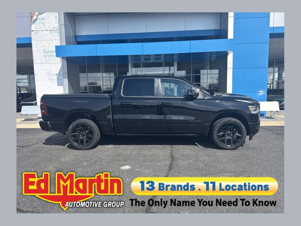 2023 RAM 1500 Laramie Crew Cab 4x4 5'7" Box