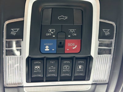 2023 RAM 1500 Laramie Crew Cab 4x4 5'7" Box