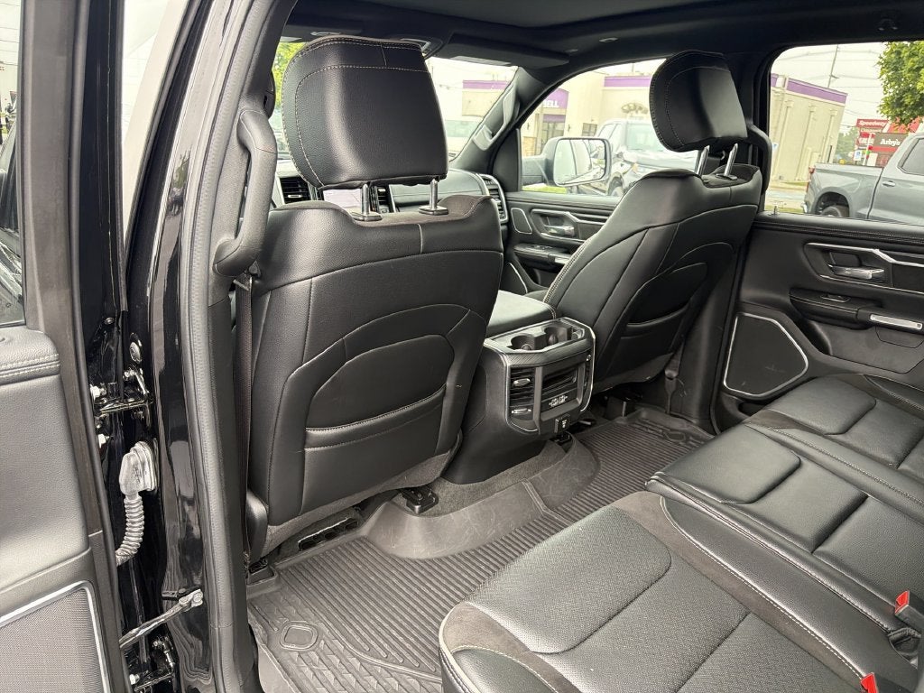 2023 RAM 1500 Laramie Crew Cab 4x4 5'7" Box
