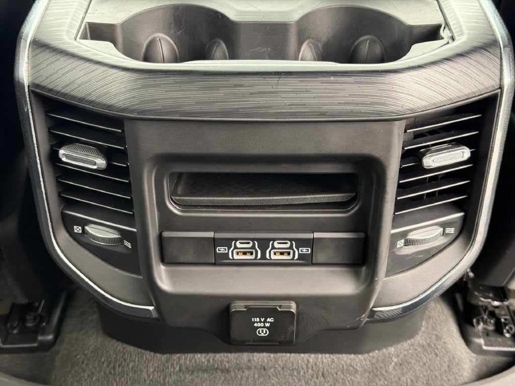 2023 RAM 1500 Laramie Crew Cab 4x4 5'7" Box