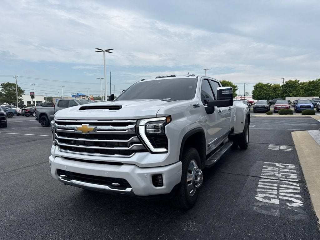 2025 Chevrolet Silverado 3500 HD High Country DRW