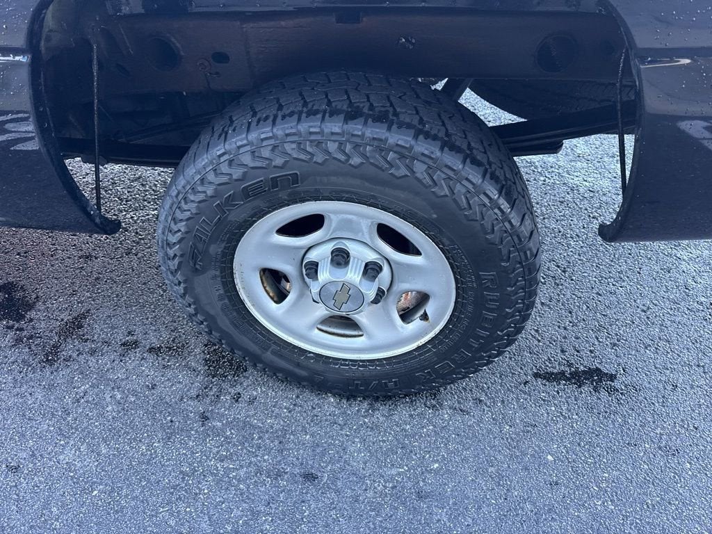 2003 Chevrolet Silverado 1500 Base