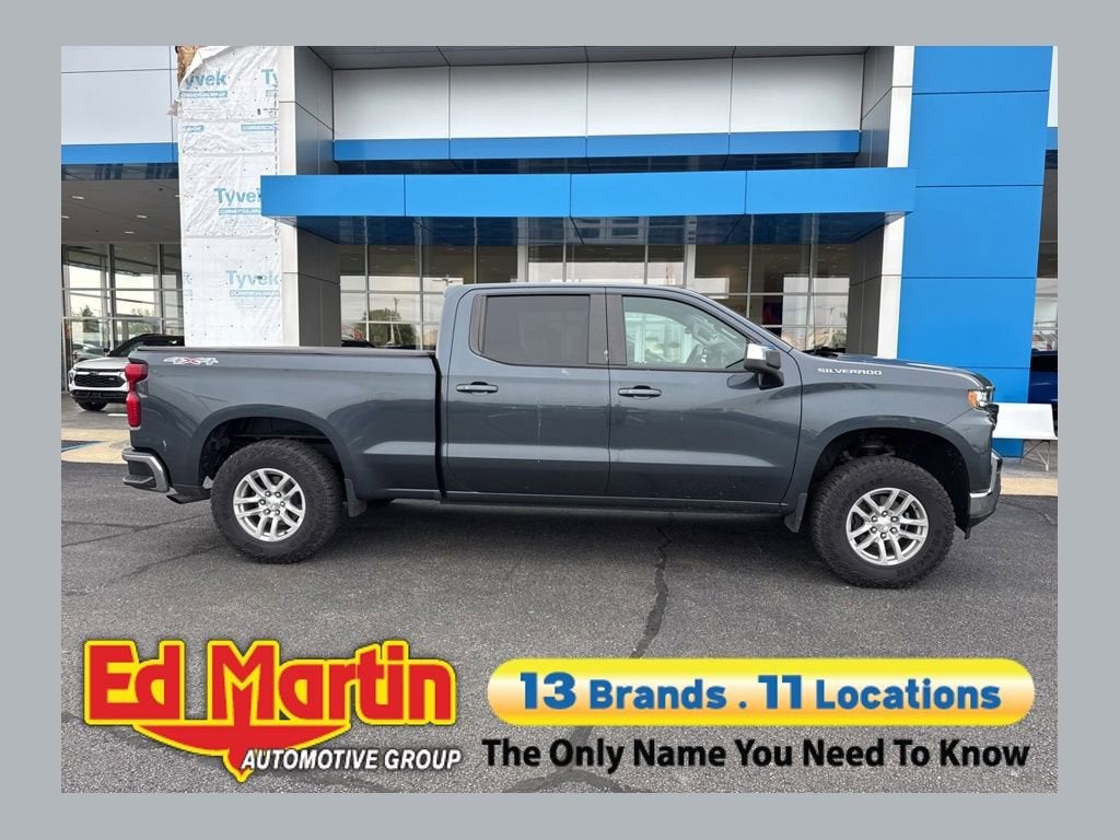 2019 Chevrolet Silverado 1500 LT 4X4 Crew Cab Short Box's photo