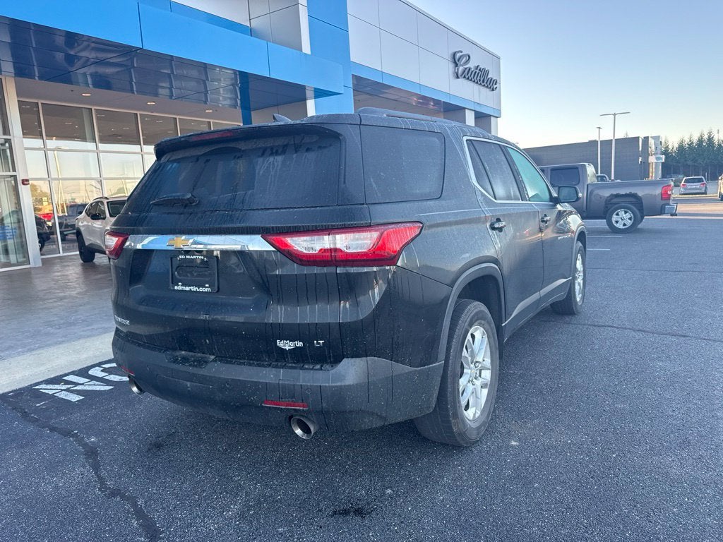2021 Chevrolet Traverse LT Cloth