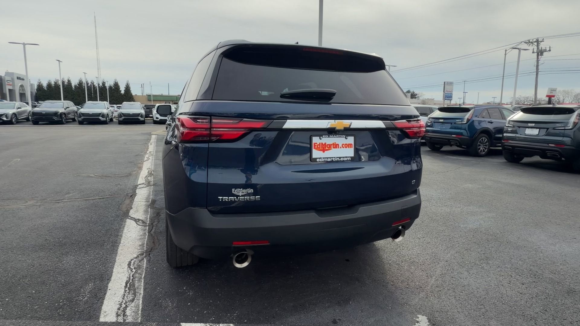 2023 Chevrolet Traverse LT Cloth