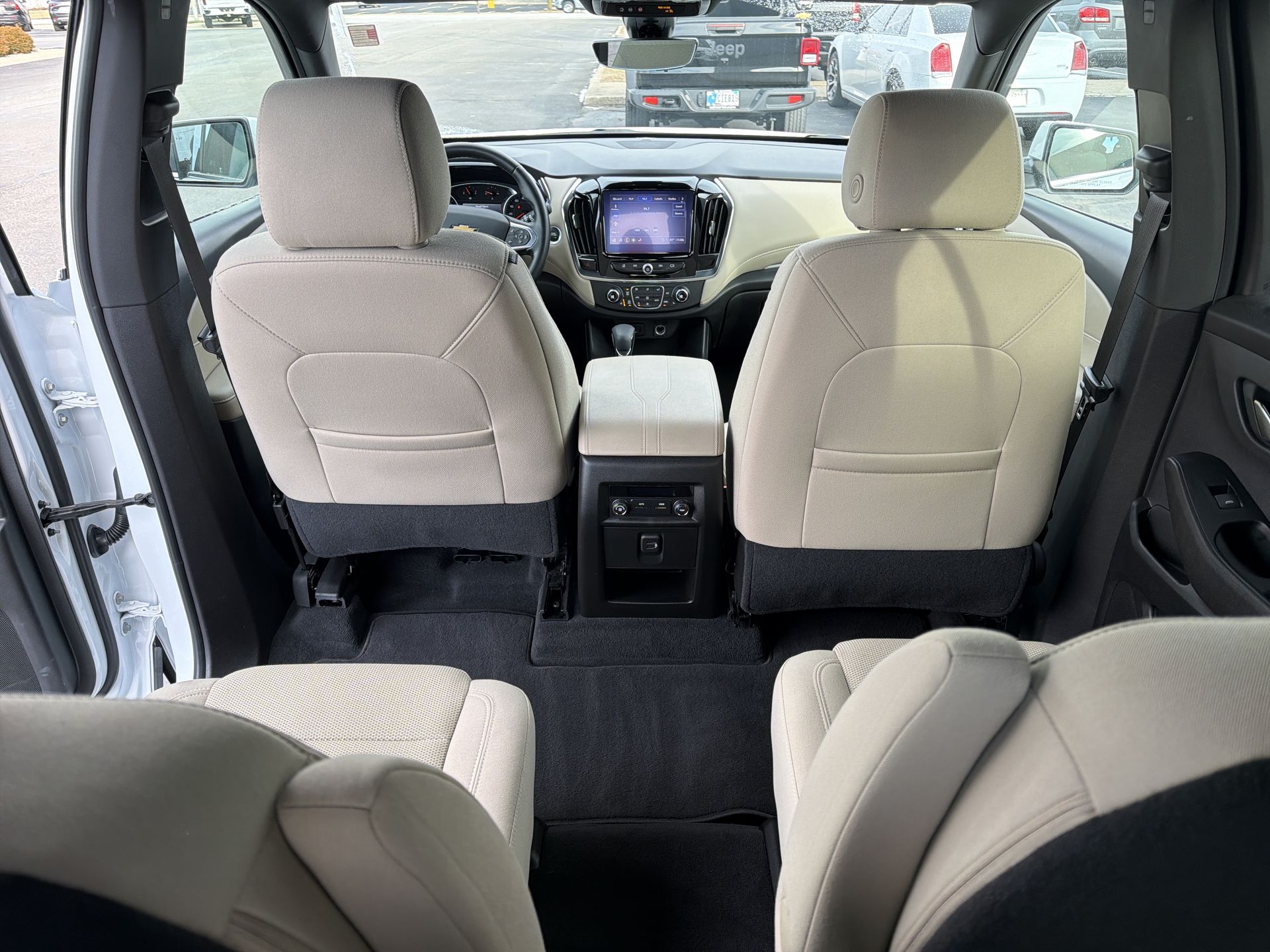 2024 Chevrolet Traverse Limited LT Cloth