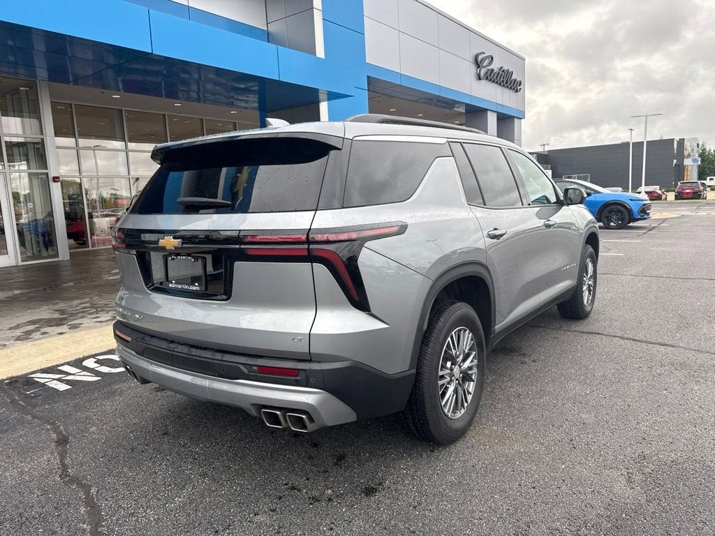 2024 Chevrolet Traverse LT