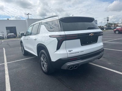 2024 Chevrolet Traverse LT