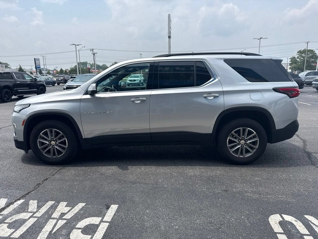 2022 Chevrolet Traverse LT Leather