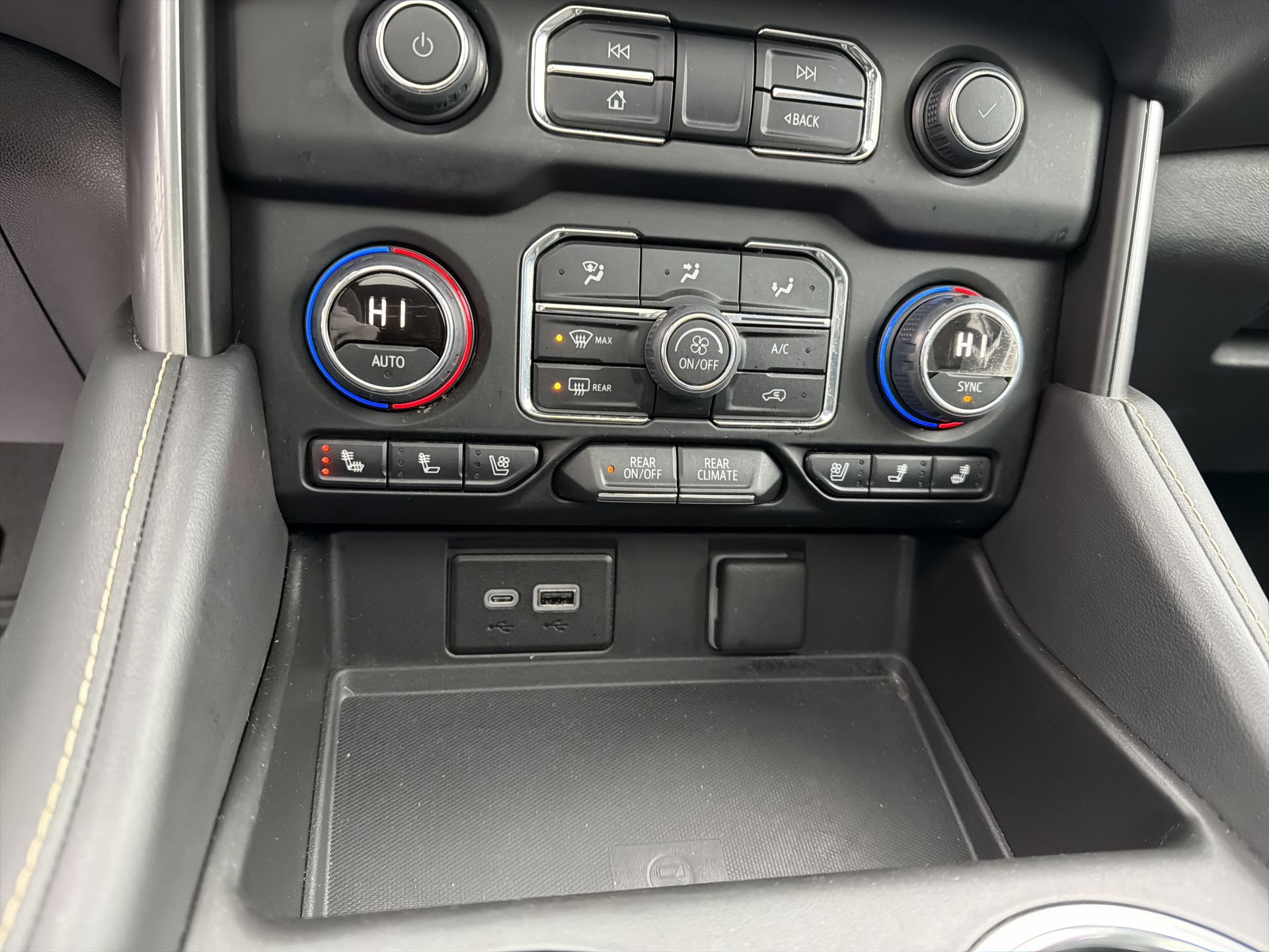 2024 Chevrolet Tahoe Premier