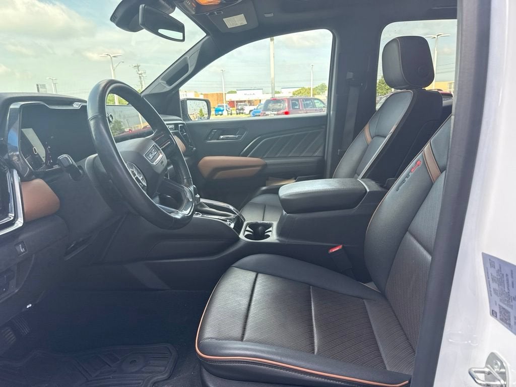 2023 GMC Canyon AT4