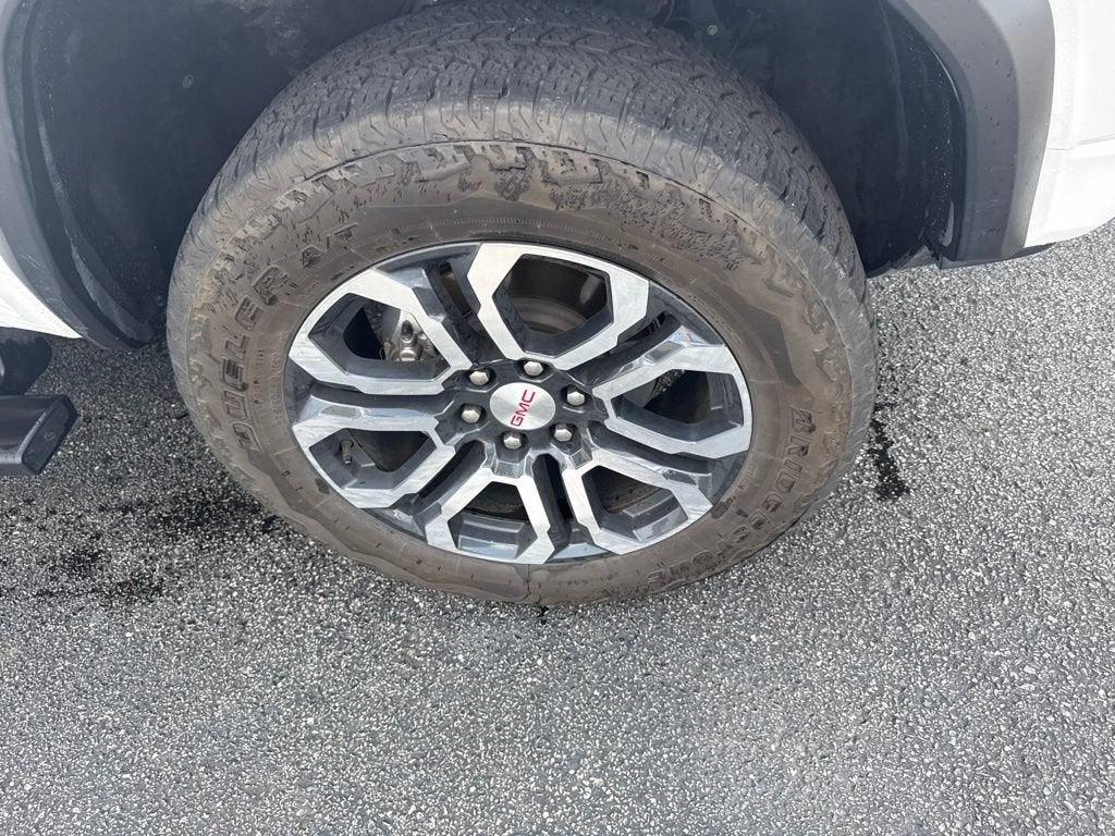 2023 GMC Canyon AT4
