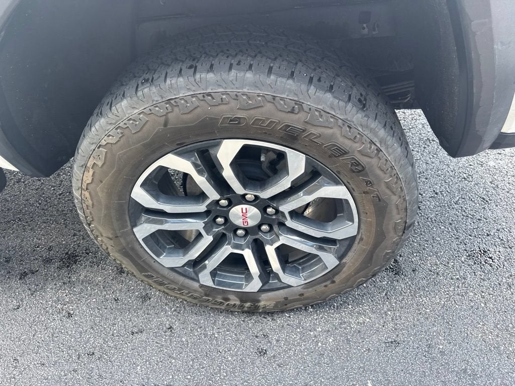 2023 GMC Canyon AT4