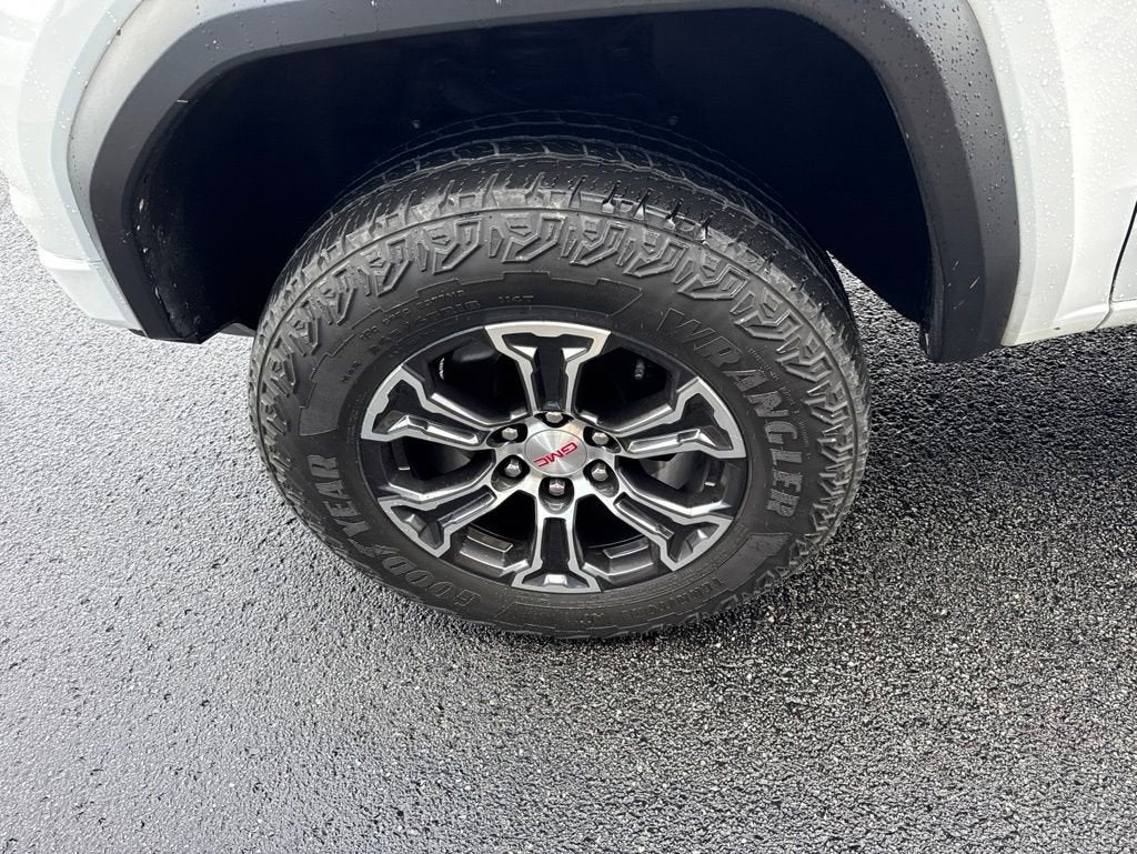 2023 GMC Canyon AT4