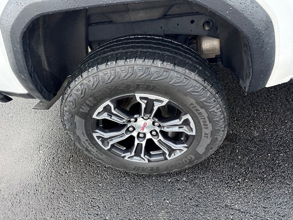 2023 GMC Canyon AT4