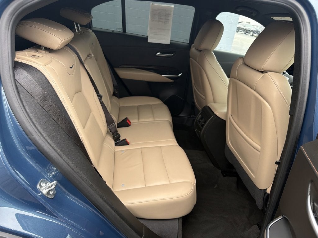 2025 Cadillac XT4 Premium Luxury