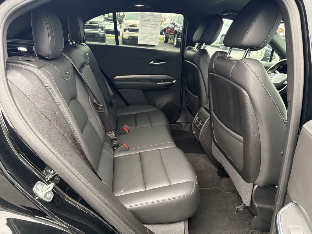 2025 Cadillac XT4 Premium Luxury