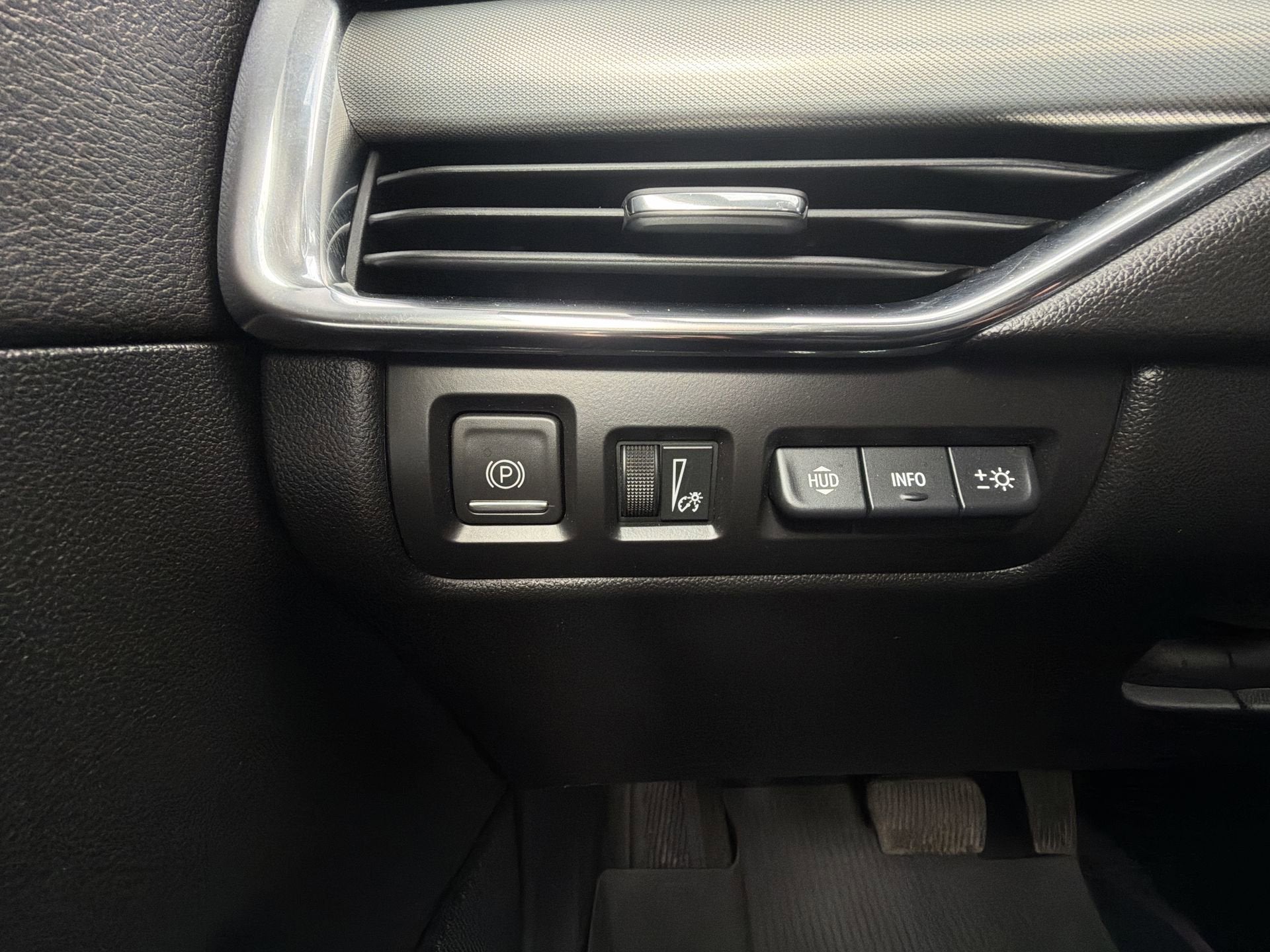 2020 Cadillac XT4 AWD Premium Luxury