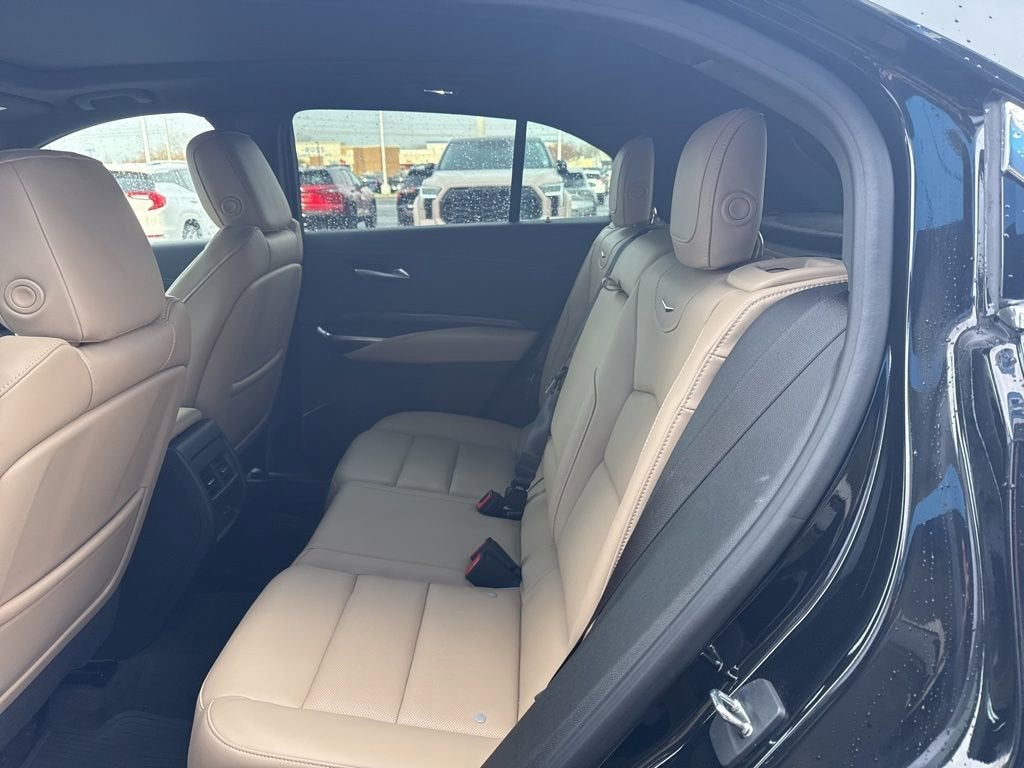 2024 Cadillac XT4 Premium Luxury