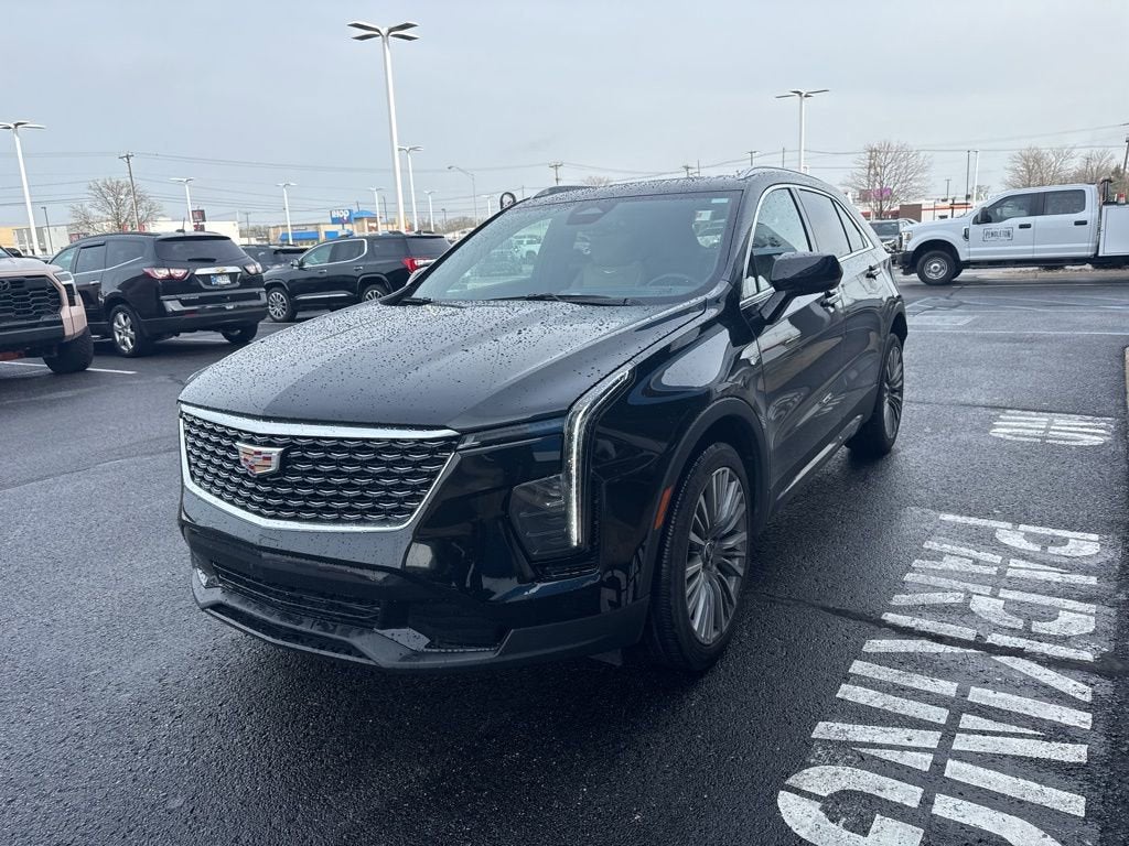2024 Cadillac XT4 Premium Luxury