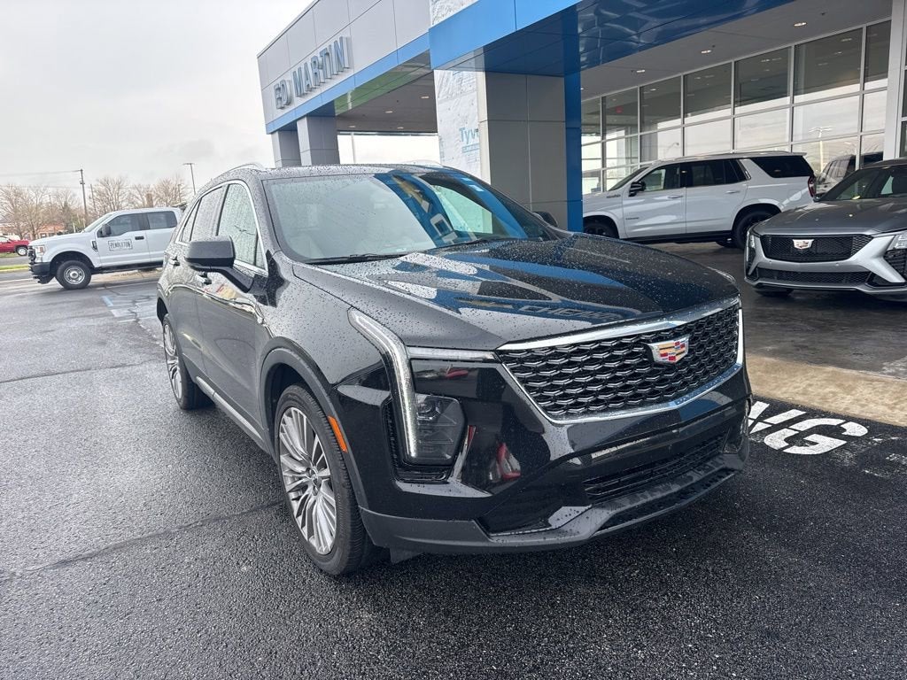 2024 Cadillac XT4 Premium Luxury