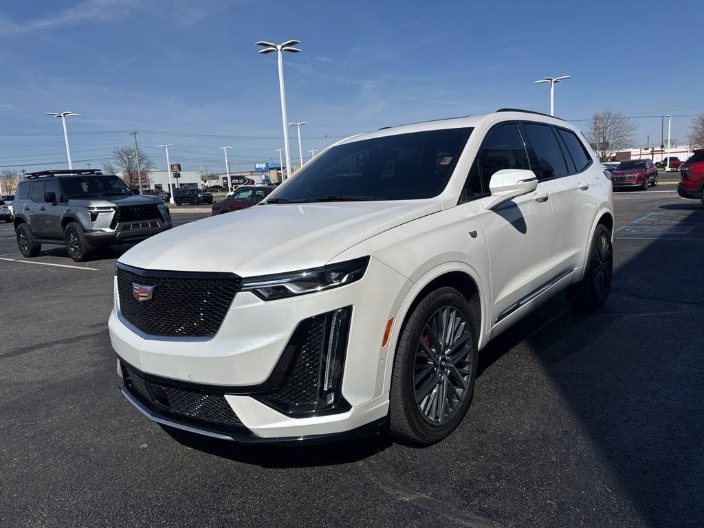 2025 Cadillac XT6 Sport