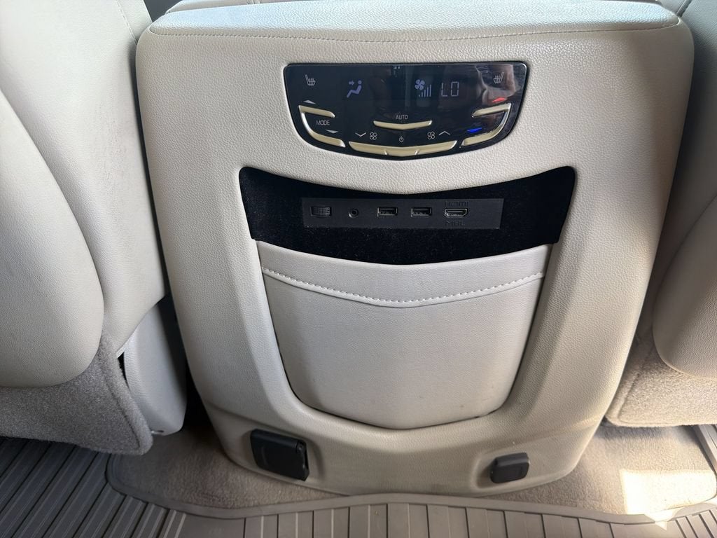 2018 Cadillac Escalade Luxury