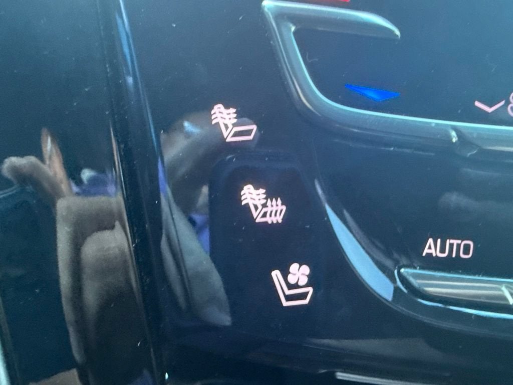 2020 Cadillac Escalade Premium Luxury