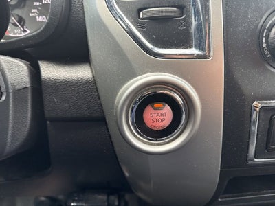 2017 Nissan TITAN SV