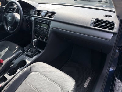 2014 Volkswagen Passat S