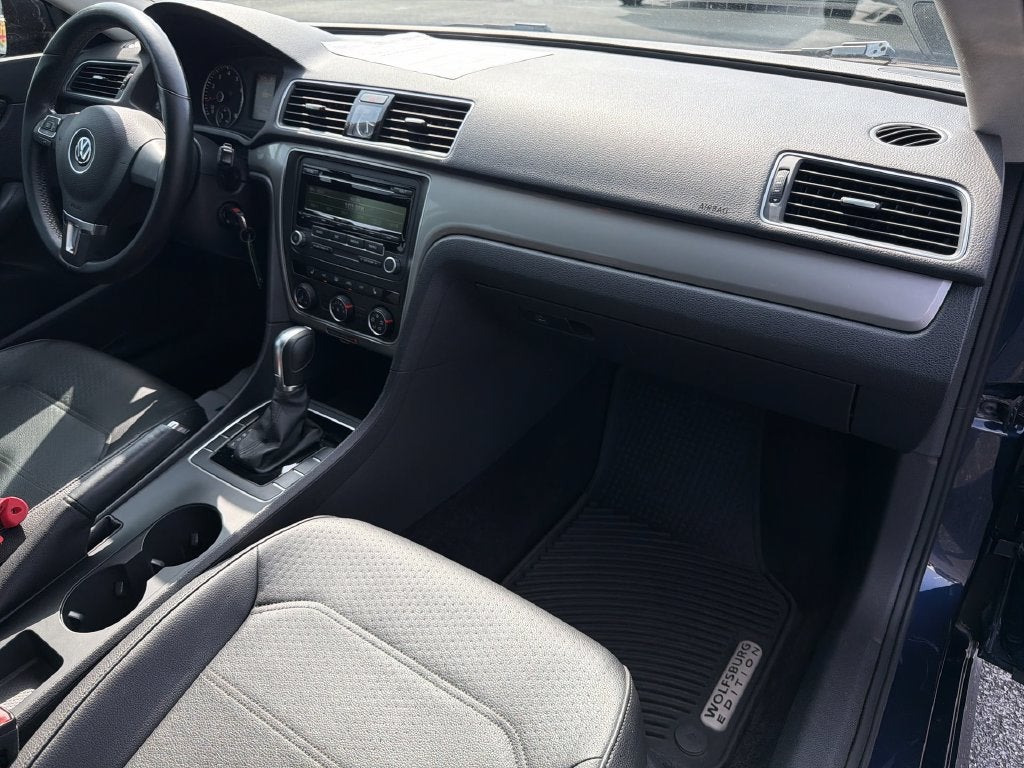 2014 Volkswagen Passat S