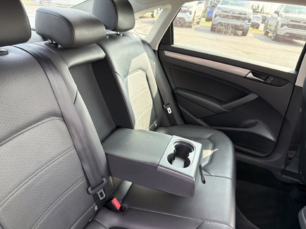 2014 Volkswagen Passat S