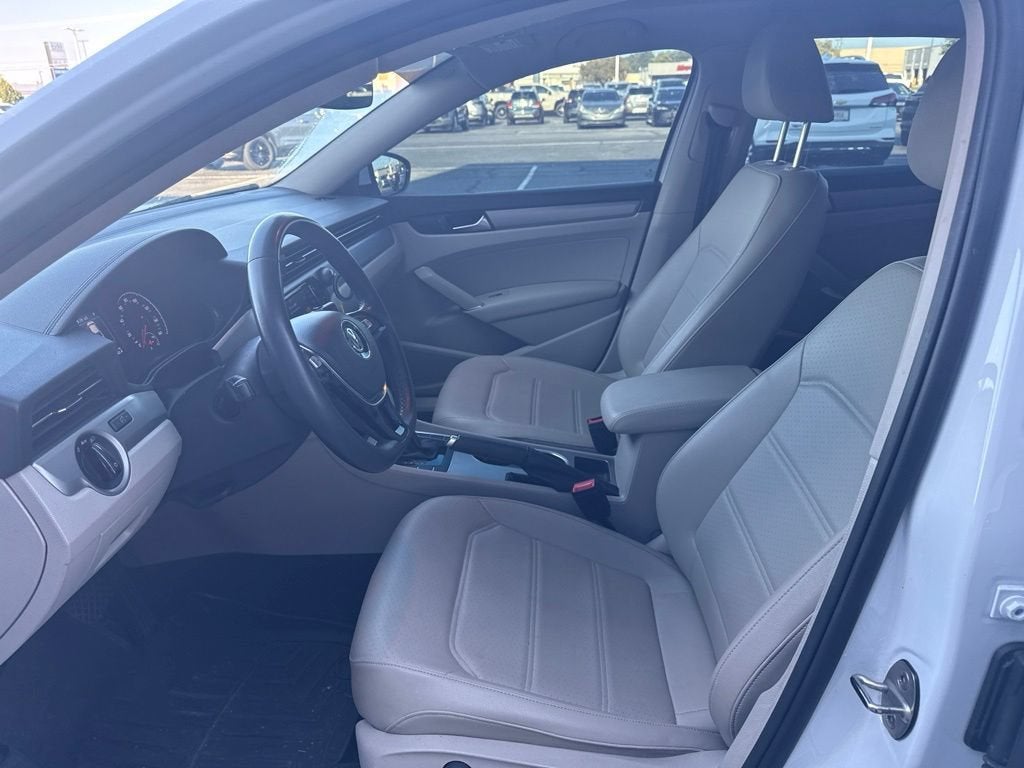 2021 Volkswagen Passat 2.0T SE