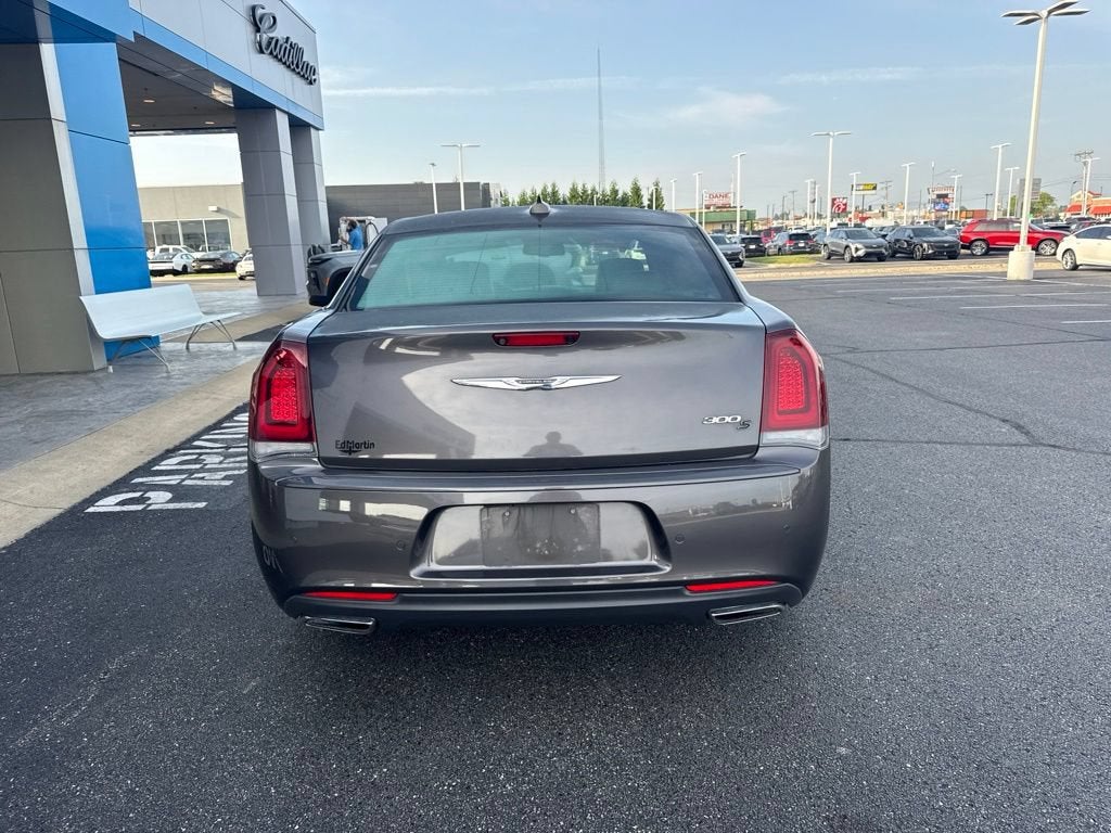 2016 Chrysler 300 300S