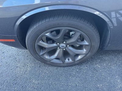 2018 Dodge Challenger SXT Plus