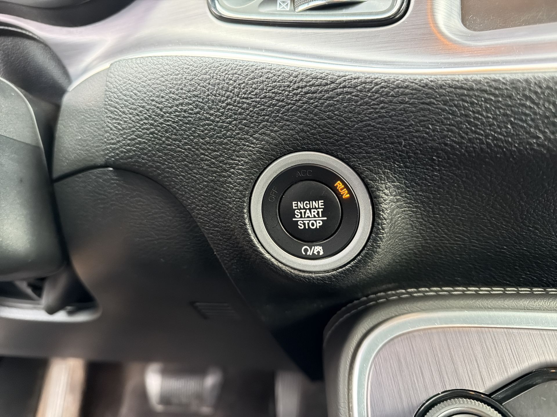 2017 Dodge Challenger SXT