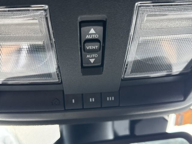 2015 Dodge Challenger R/T Plus