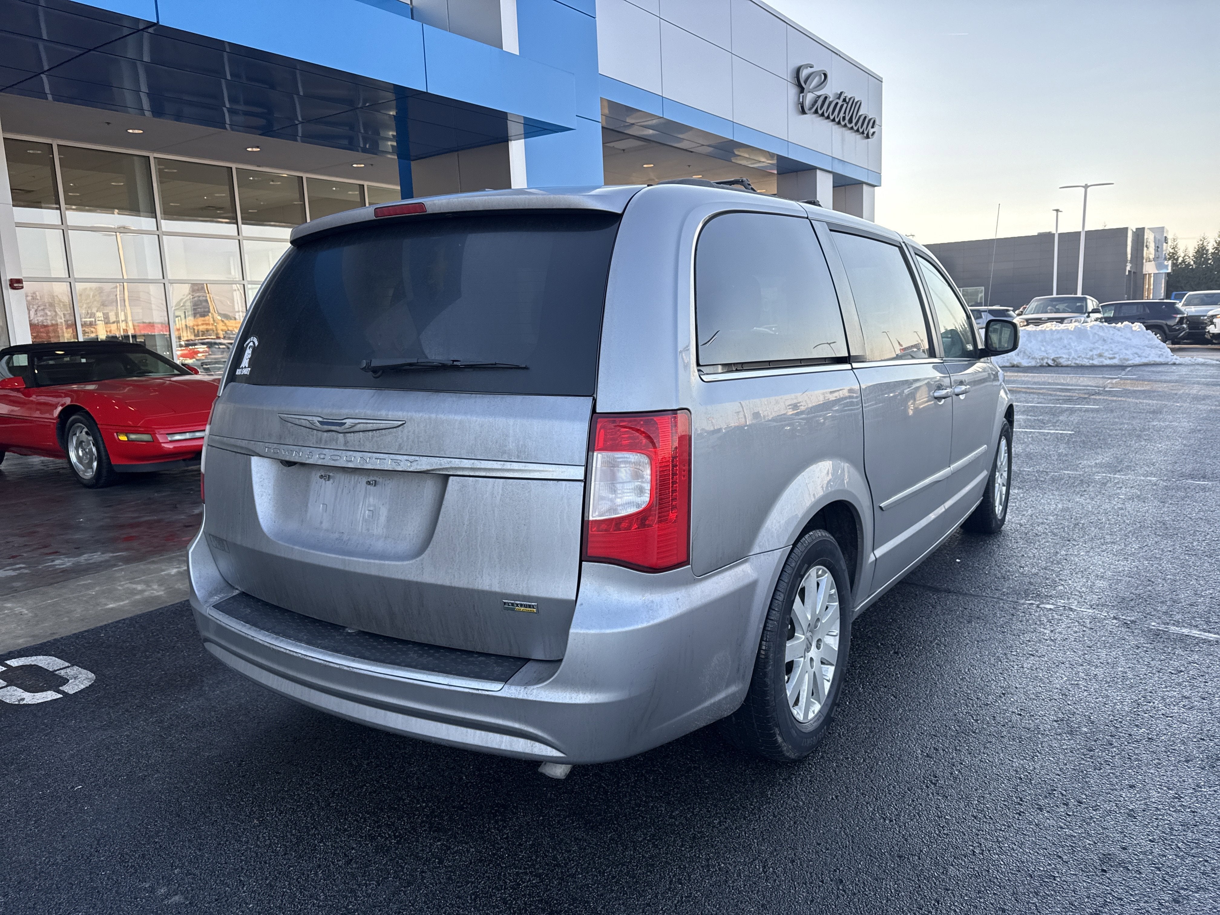 2016 Chrysler Town & Country Touring